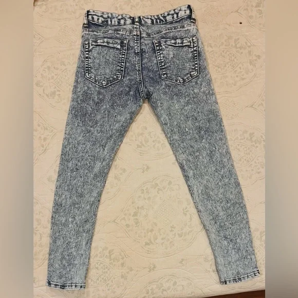 Angel 😇 Premium skinny jeans - EUC - Picture 4 of 4